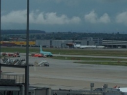 Аэропорт Штутгарта остановил работу из-за выкатившегося за пределы ВПП самолета