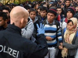 Полиция ФРГ отказывает во въезде каждому второму мигранту