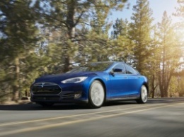 Tesla допустила ошибку «автопилота» в смертельном ДТП с участием Model S