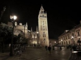 Испания: По Севилье нужно гулять ночью