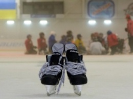Дети Славянска приглашаются в спортивную школу хоккейного клуба "Донбасс": начался набор