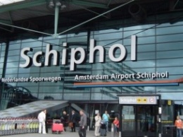 Персонал авиакомпании KLM в Амстердаме объявляет забастовку