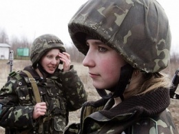 Женщины-военные могут стать легкой жертвой алкоголизма