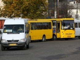В Симферополе увеличится число автобусов в час пик на троллейбусных маршрутах в связи с ситуацией на «Крымтроллейбусе»