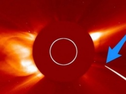 НАСА засняло на камеру, как комета врезалась в Солнце