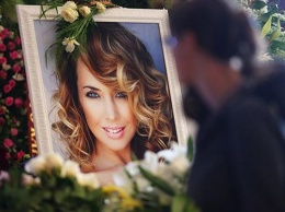 Певица Жанна Фриске сегодня была похоронена в Москве