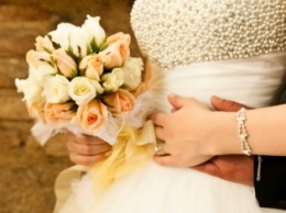 В Свердловской области невеста родила ребенка во время свадебной церемонии
