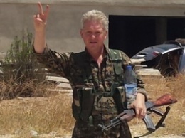 Известный британский актер призвал Великобританию ввести войска в Сирию
