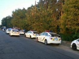 В Киеве сразу восемь патрульных машин преследовали нарушителя ПДД на Audi A6