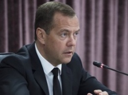 Медведев похвалил железнодорожников за внедрение инноваций