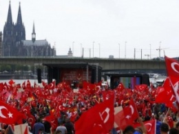 В Турции прошел массовый митинг в поддержку Эрдогана