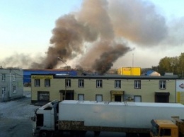 Пожарным удалось потушить складское помещение под Екатеринбургом