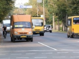 Перевозчики в Чернигове хотят возить людей в маршрутках за 7 гривен