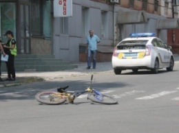 В Мариуполе в ДТП пострадал велосипедист (ФОТО)