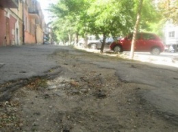 В центре Одессы городские власти не заметили разбитый квартал (ФОТО)