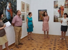 В Симферопольском художественном музее представлена выставка «Из Варяг в Греки» (ФОТО)