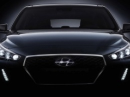 Нового Hyundai i30 2017 показался на фото-тизерах