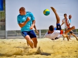 Ялтинцев приглашают на городской турнир по пляжному футболу