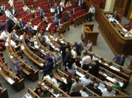 Семенченко опровергает свое участие в сегодняшней потасовке в ВР