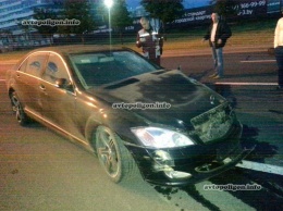ДТП в Беларуси: в Минске Mercedes S-уничтожил Citroen Xsara Picasso. ФОТО