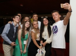 В Днепре стартовала сессия молодежного Европарламента