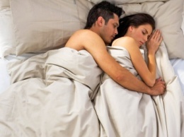 Ученые: Спать без одежды полезно для здоровья