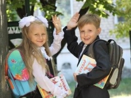 "Собрать" ребенка в школу в Хмельницком стоит от 4 тыс. Гривен