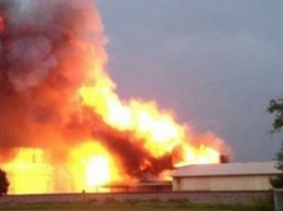 В Техасе на нефтеперерабатывающей фабрике произошел взрыв