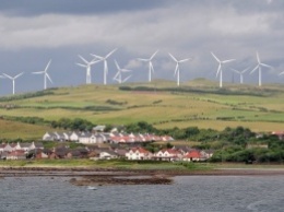 В минувшее воскресенье ветростанции Шотландии дали больше электроэнергии, чем потребляет вся страна