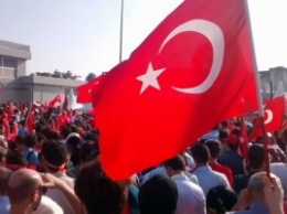 Турция: полиция обыскала здания судов в Стамбуле в с связи с попыткой путча