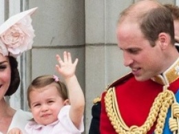 Королевская семья Великобритании собирается в большое путешествие по Канаде
