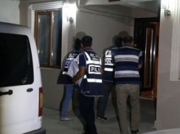 В Турции полиция выдала ордеры на арест 120 топ-менеджеров