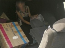 Украинец пытался провезти в Венгрию женщину под видом багажа