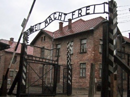 В Польше под угрозой тюрьмы запретят называть концлагеря "польскими"