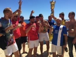 Симферопольская команда выиграла Кубок Ялты по пляжному футболу