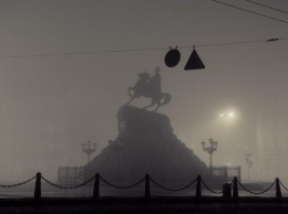 Полиция предупреждает водителей о тумане в Киеве