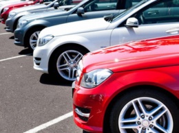 На Кузбассе продажи легковых автомобилей снизились на 17%