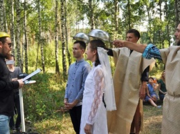В Татарстане сыграли пастафарианскую свадьбу с дуршлагами и макаронами
