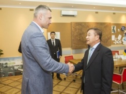 Кличко встретился с послом Кореи
