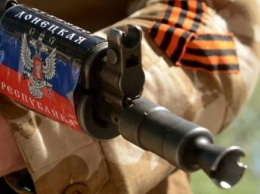 В Донецке боевики штурмуют казармы наемников "ДНР"