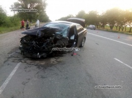 ДТП под Николаевом: Mitsubishi Lancer уничтожился об грузовик - водитель погиб. ФОТО