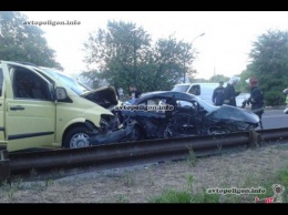 ДТП в Броварах: в столкновении Mersedes Vito и Chrysler погиб человек. ФОТО