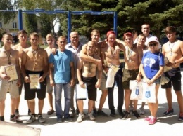 Чемпионат по стрит-воркауту прошел в Покровске (Красноармейске)