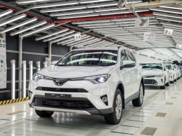 На петербургском заводе Toyota собрали первый экземпляр RAV4