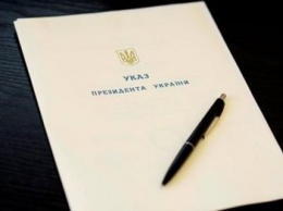 Президент Украины наградил государственными наградами 10 жителей Херсонщины