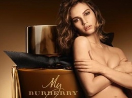 Лили Джеймс появилась обнаженной в рекламе нового аромата Burberry