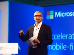 Lenovo установит на свои мобильные устройства приложения Microsoft