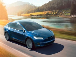 Tesla представила новую модификацию Model S P100D