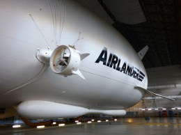 В Великобритании разбился крупнейший в мире самолет-дирижабль Airlander 10 (Видео)