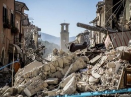 Число жертв землетрясения в Италии снова возросло